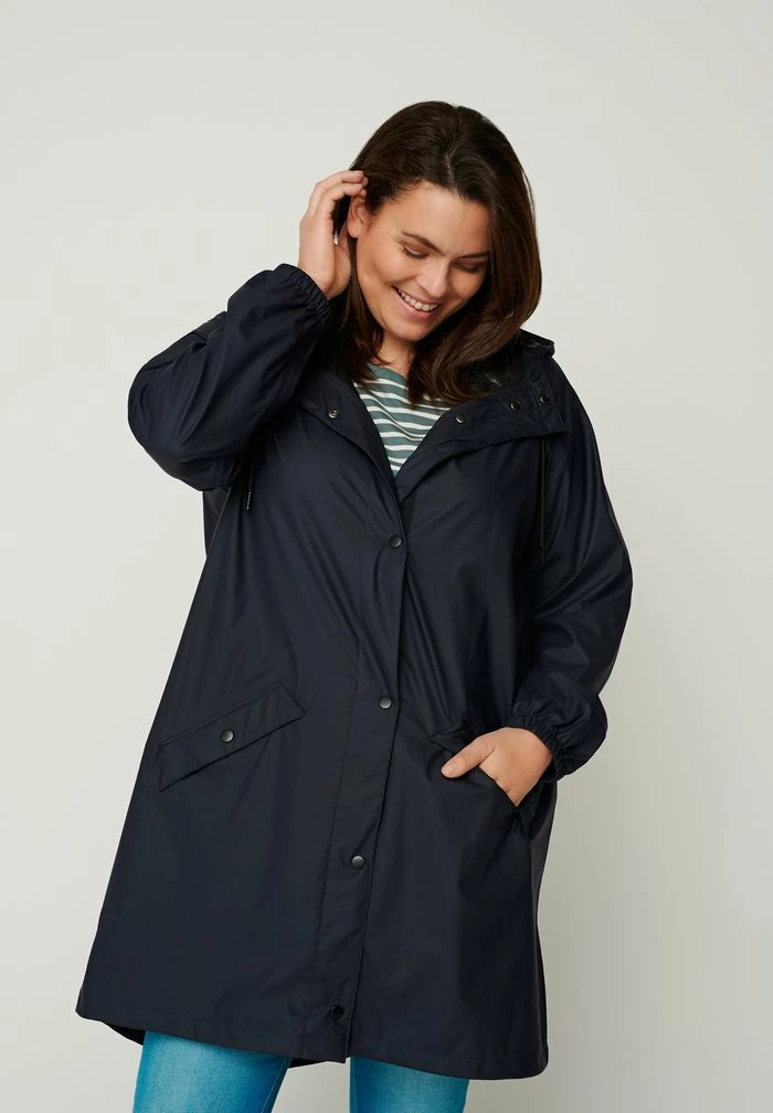 Zizzi Veste Imperméable - Dark Blue 1 Zizzi Veste Imperméable - Dark Blue