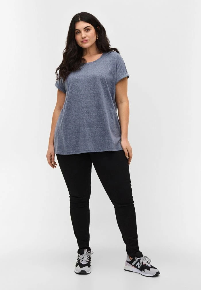 Zizzi T-shirt Basique - Navy Blazer Melange 2 Zizzi T-shirt Basique - Navy Blazer Melange – Image 2