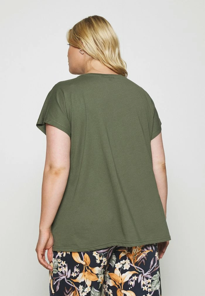 Zizzi EFANNEY BUTTON TEE - T-shirt Basique - Thyme 3 Zizzi EFANNEY BUTTON TEE - T-shirt Basique - Thyme – Image 3