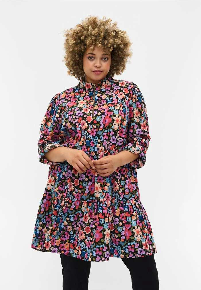 Zizzi MIT BLUMEN, LANGEN ÄRMELN UND DETAIL - Tunique - Flower Aop 1 Zizzi MIT BLUMEN, LANGEN ÄRMELN UND DETAIL - Tunique - Flower Aop