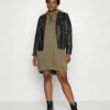 Zizzi Robe De Jour - Ivy Green -France Zizzi Soldes 2022 17ad65ace5ca4f79b5f8df3ad9f3c375