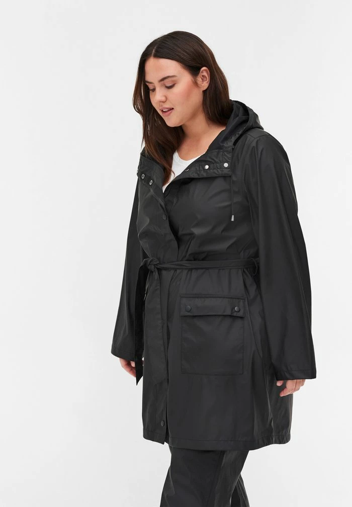 Zizzi REGEN MIT GÜRTEL UND - Parka - Black 1 Zizzi REGEN MIT GÜRTEL UND - Parka - Black