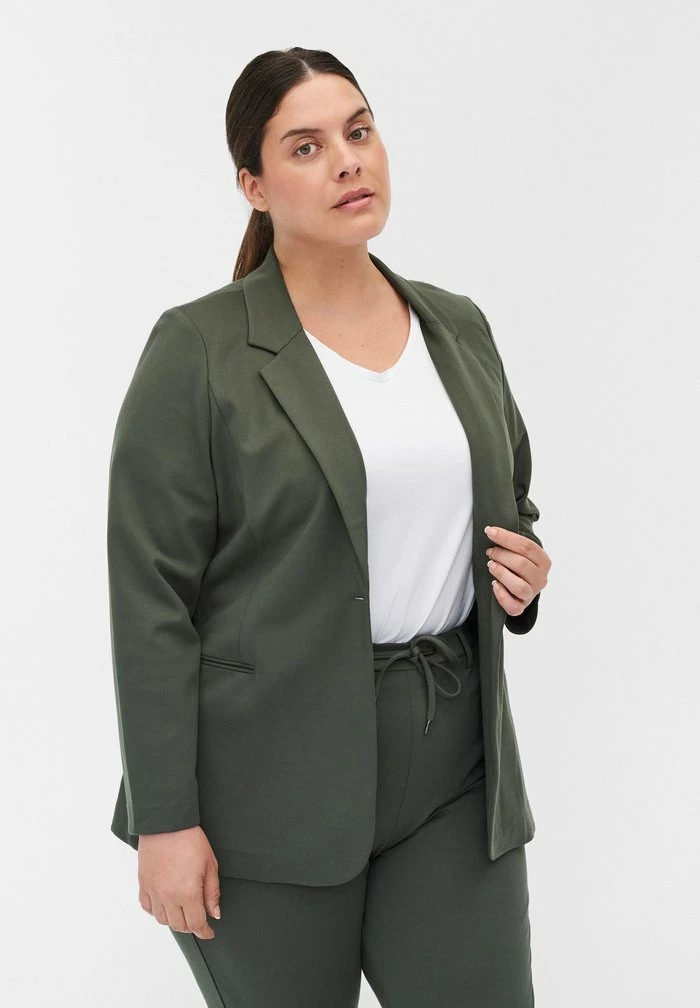 Zizzi MIT KNOPF UND DEKORATION - Blazer - Thyme 1 Zizzi MIT KNOPF UND DEKORATION - Blazer - Thyme