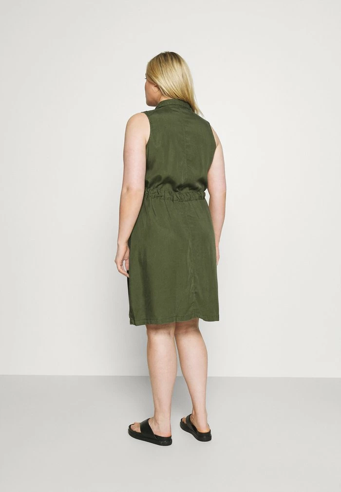 Zizzi JTAMMY SHIRT DRESS - Robe De Jour - Kaki Green 3 Zizzi JTAMMY SHIRT DRESS - Robe De Jour - Kaki Green – Image 3