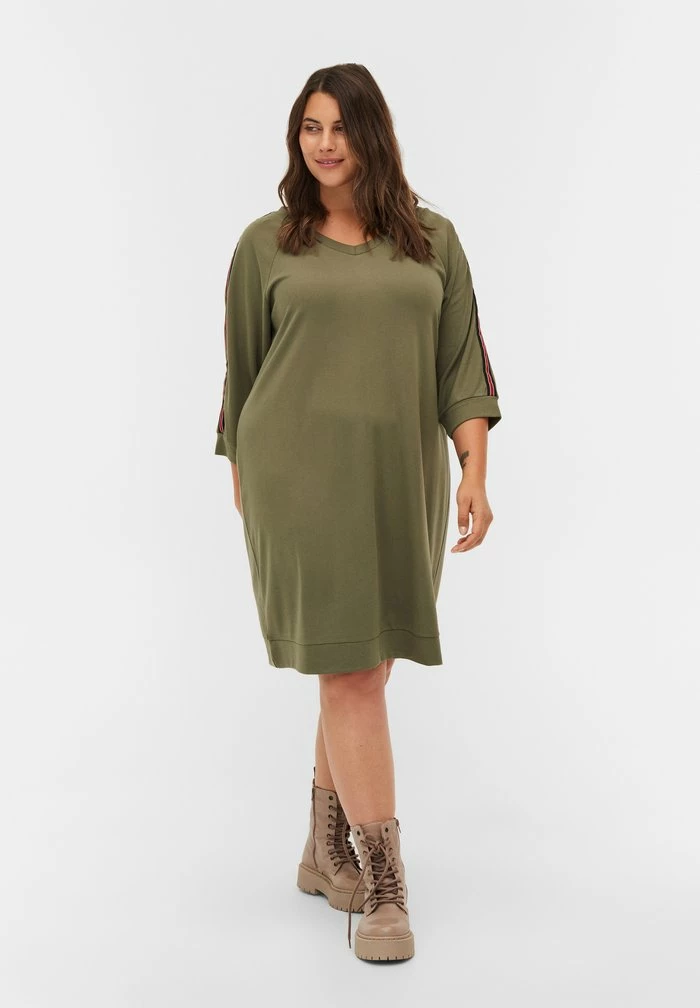 Zizzi KJOLE - Robe De Jour - Dusty Olive 2 Zizzi KJOLE - Robe De Jour - Dusty Olive – Image 2