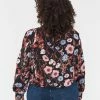 Zizzi WITH SMOCK DETAIL - Blouse - Black Flower Aop 6 Zizzi WITH SMOCK DETAIL - Blouse - Black Flower Aop -France Zizzi Soldes 2022 3ddaf51916994c3ca120bcd753768a04