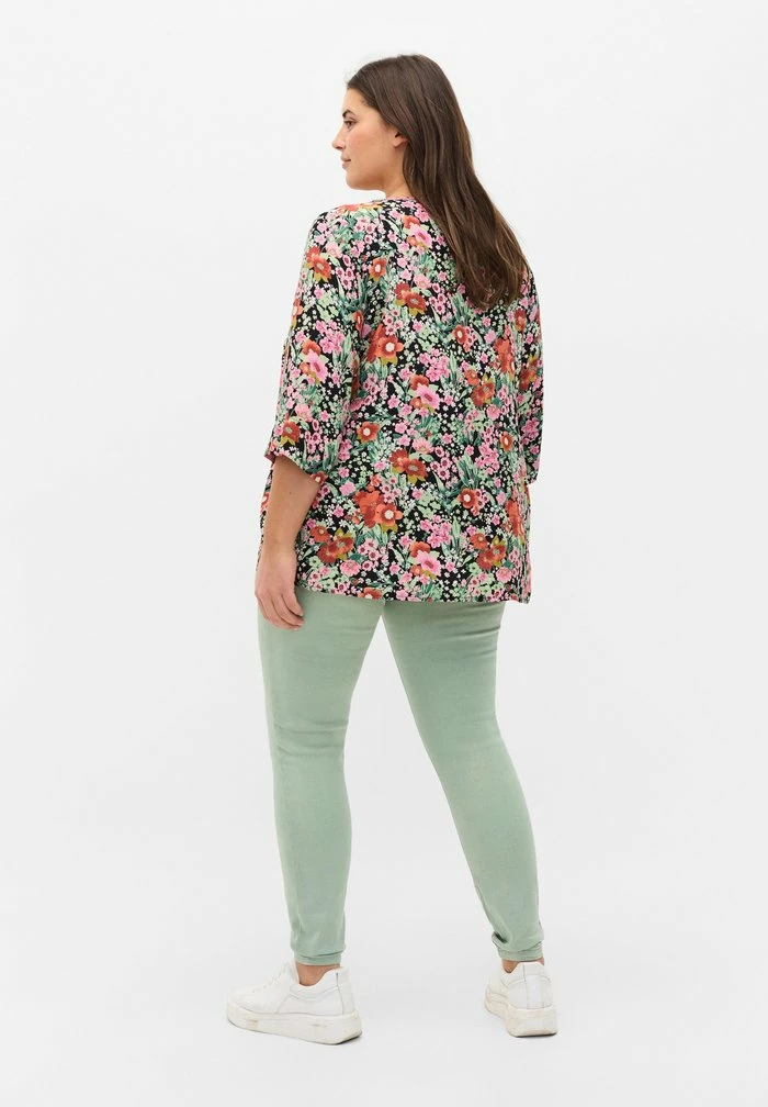 Zizzi Jean Slim - Green 2 Zizzi Jean Slim - Green – Image 2