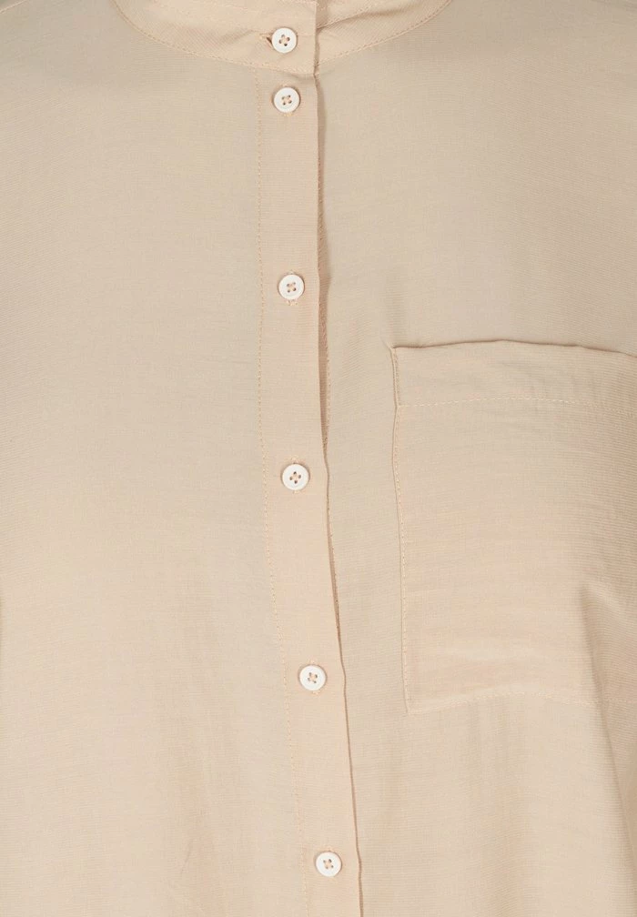 Zizzi MED RUND HALSUDSKÆRING - Chemisier - Beige 5 Zizzi MED RUND HALSUDSKÆRING - Chemisier - Beige – Image 5