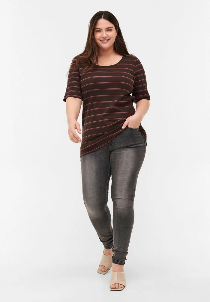 Zizzi T-shirt Imprimé - Mole Stripe 2 Zizzi T-shirt Imprimé - Mole Stripe – Image 2