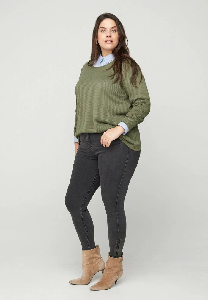 Zizzi Blouse - Green 2 Zizzi Blouse - Green – Image 2