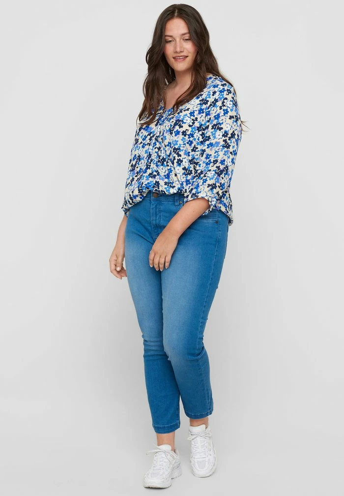 Zizzi Blouse - Blue Flower Aop 2 Zizzi Blouse - Blue Flower Aop – Image 2