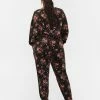Zizzi MIT TASCHEN UND BLUMENPRINT - Pantalon De Survêtement - Flower Aop 7 Zizzi MIT TASCHEN UND BLUMENPRINT - Pantalon De Survêtement - Flower Aop -France Zizzi Soldes 2022 4a96e089fe5f44dc97f117b4a2d2d3cf