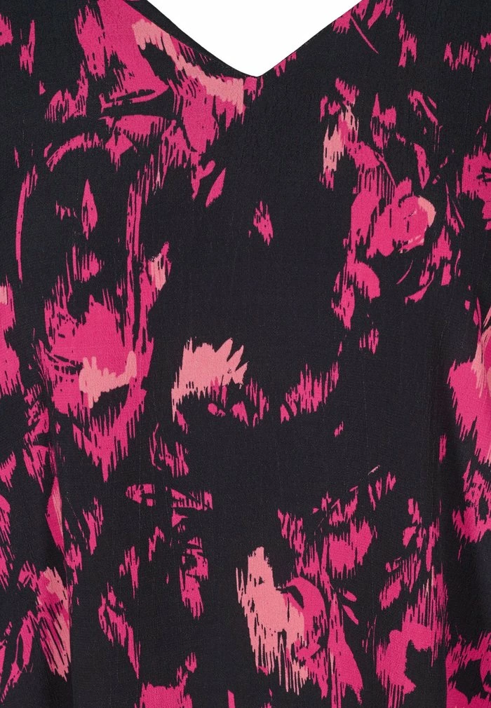 Zizzi Blouse - Black Pink Aop 3 Zizzi Blouse - Black Pink Aop – Image 3