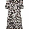 Zizzi 3/4 SLEEVES - Robe De Jour - White Leo Print 10 Zizzi 3/4 SLEEVES - Robe De Jour - White Leo Print -France Zizzi Soldes 2022 597b1a21f1fa4f198c5b2519debbb589