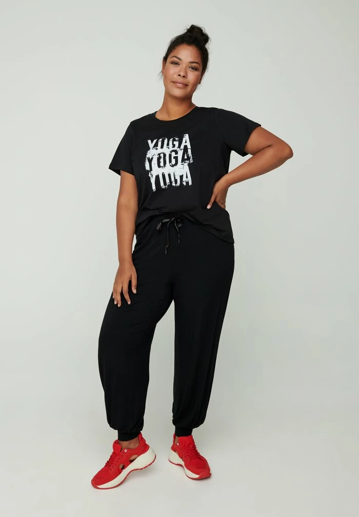 Zizzi Pantalon De Survêtement - Black 1 Zizzi Pantalon De Survêtement - Black