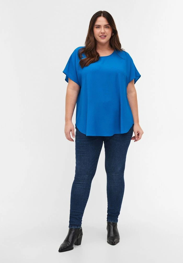 Zizzi WITH SHORT SLEEVES - Blouse - Princess Blue 2 Zizzi WITH SHORT SLEEVES - Blouse - Princess Blue – Image 2
