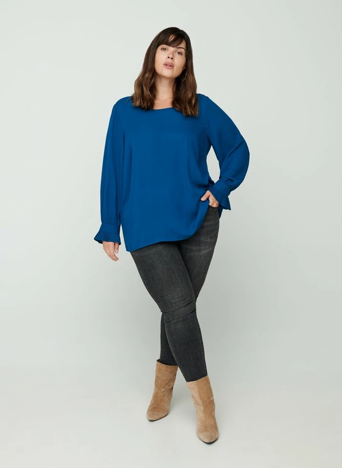 Zizzi PLISSE - Blouse - Blue 2 Zizzi PLISSE - Blouse - Blue – Image 2