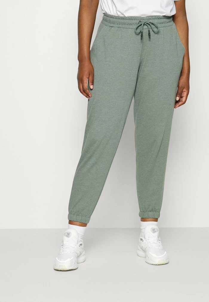 Zizzi VSILLE PANTS - Pantalon De Survêtement - Balsam Green 1 Zizzi VSILLE PANTS - Pantalon De Survêtement - Balsam Green