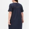 Zizzi KORTÆRMET MED BLONDEDETALJER - Robe De Jour - Night Sky -France Zizzi Soldes 2022 7ec08d973fd14ac9a57ac1891f42a372