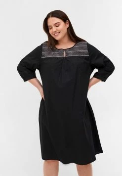 Zizzi MIT SMOCK UND A-LINIE - Robe De Jour - Black