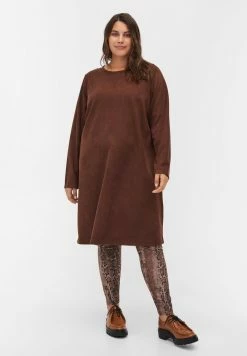 Zizzi 3/4 SLEEVE - Robe Pull - Rocky Road