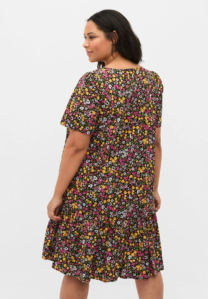 Zizzi Robe De Jour - Black Flower Aop 3 Zizzi Robe De Jour - Black Flower Aop – Image 3