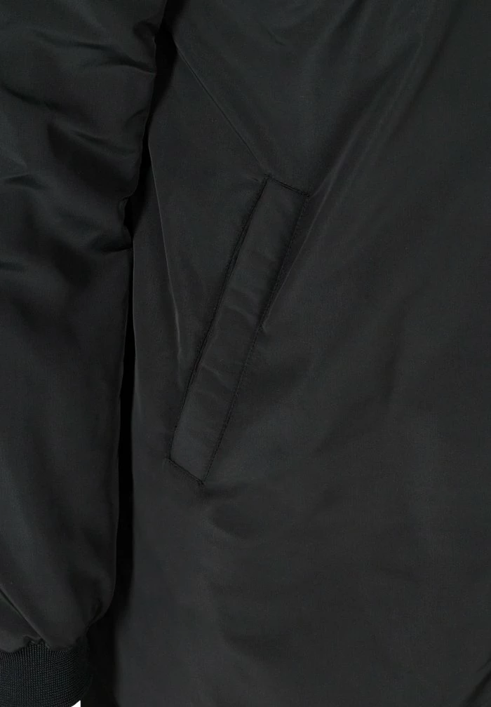 Zizzi MIT TASCHEN - Blouson Bomber - Black 6 Zizzi MIT TASCHEN - Blouson Bomber - Black – Image 6