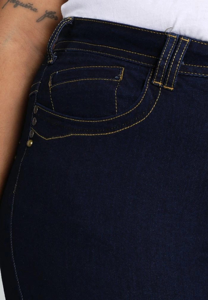 Zizzi VILMA - Jean Slim - Dark Blue Rinse 4 Zizzi VILMA - Jean Slim - Dark Blue Rinse – Image 4