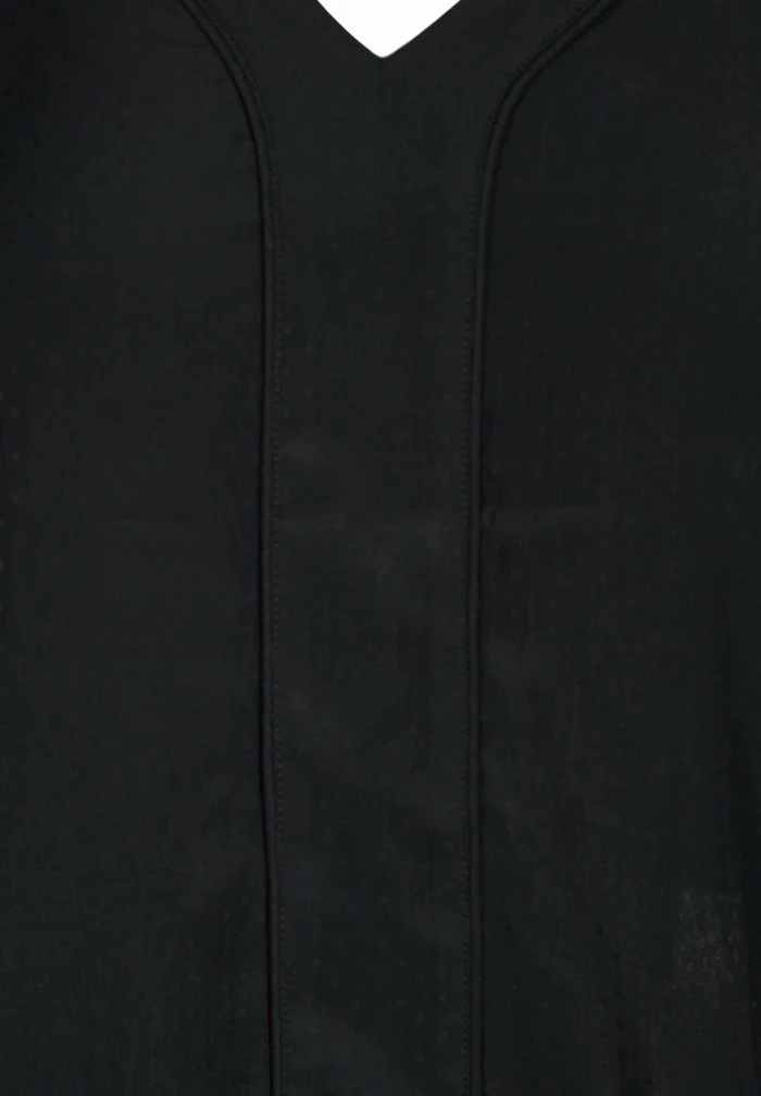 Zizzi MED V-UDSKÆRING OG SMOCK - Blouse - Black 3 Zizzi MED V-UDSKÆRING OG SMOCK - Blouse - Black – Image 3