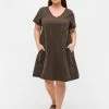 Zizzi KURZARM - Robe De Jour - Khaki Green -France Zizzi Soldes 2022 ca0fe525d4324b899d9079ce5bd36441
