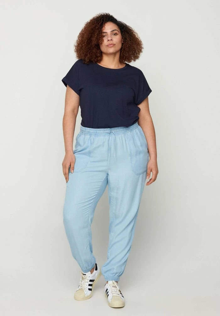Zizzi Pantalon De Survêtement - Light Blue 1 Zizzi Pantalon De Survêtement - Light Blue
