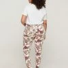 Zizzi Jean Slim - White Flower Aop -France Zizzi Soldes 2022 d87bbb7c6d3d457698b0f599fb51233c