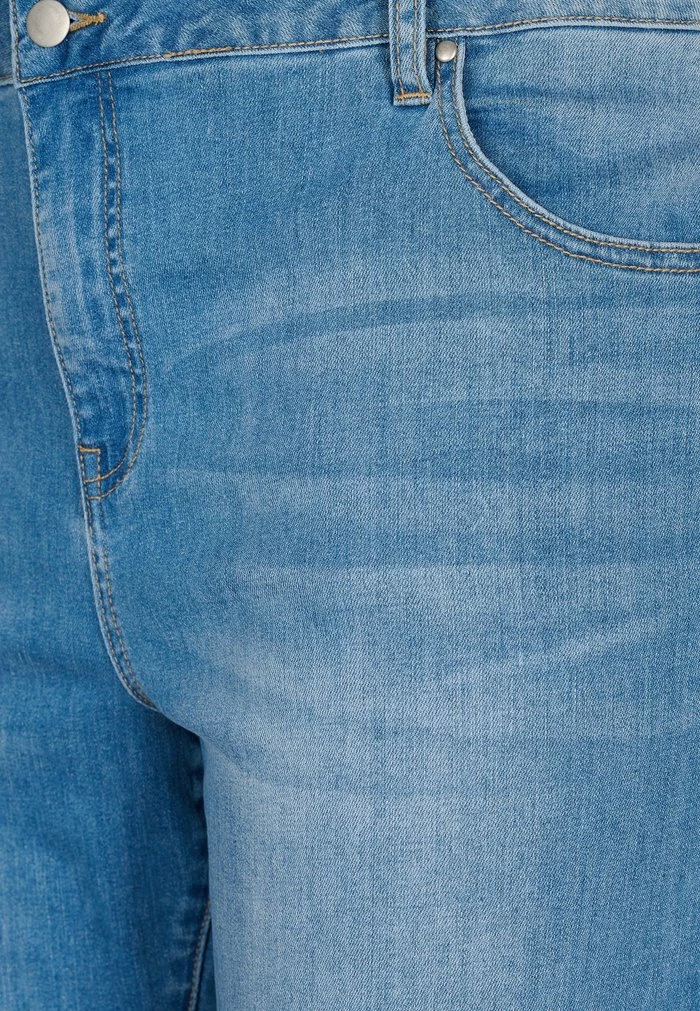 Zizzi KONTRAST - Jean Droit - Blue Denim 4 Zizzi KONTRAST - Jean Droit - Blue Denim – Image 4