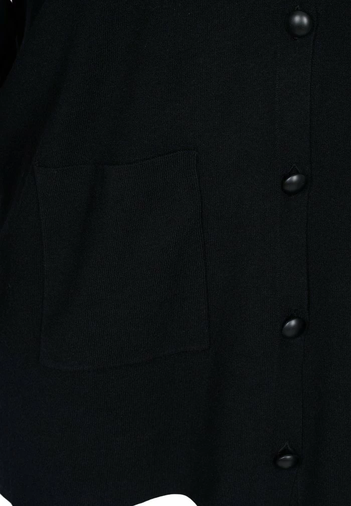 Zizzi WITH A RUFFLE COLLAR AND POCKETS - Gilet - Black 7 Zizzi WITH A RUFFLE COLLAR AND POCKETS - Gilet - Black – Image 7