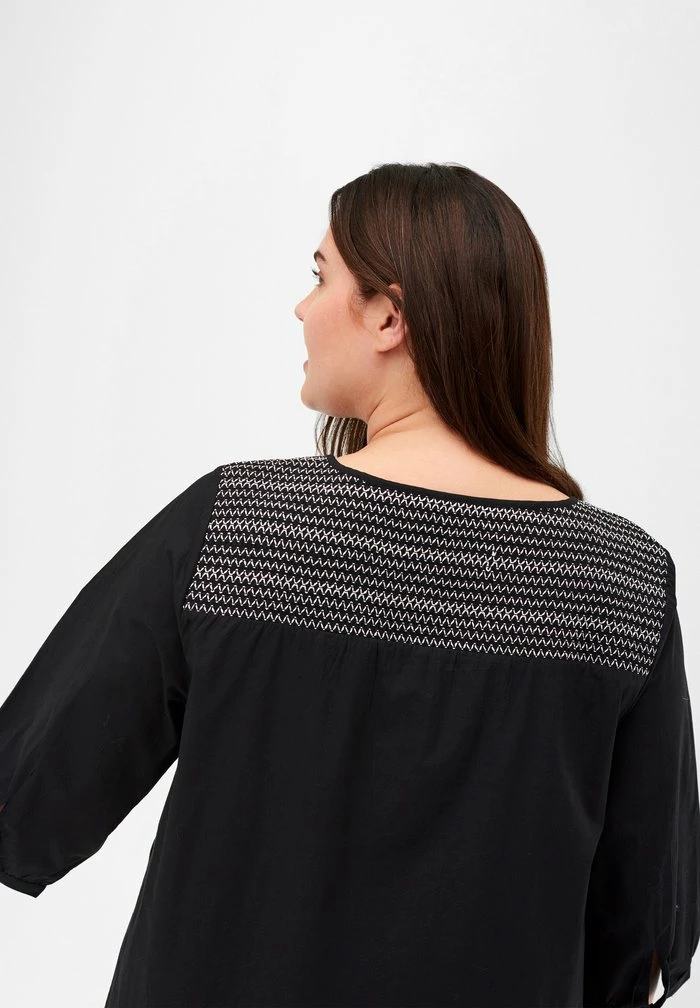 Zizzi MIT SMOCK UND A-LINIE - Robe De Jour - Black 4 Zizzi MIT SMOCK UND A-LINIE - Robe De Jour - Black – Image 4