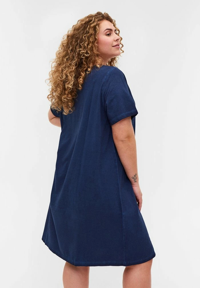 Zizzi Robe En Jersey - Blue Washed 3 Zizzi Robe En Jersey - Blue Washed – Image 3