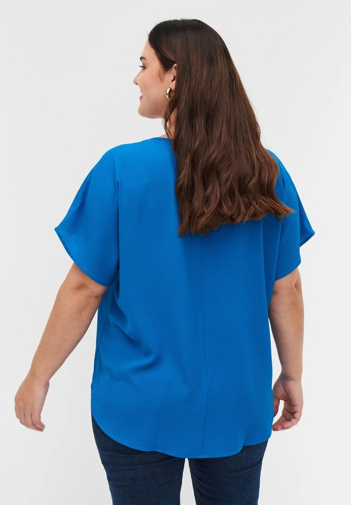 Zizzi WITH SHORT SLEEVES - Blouse - Princess Blue 3 Zizzi WITH SHORT SLEEVES - Blouse - Princess Blue – Image 3