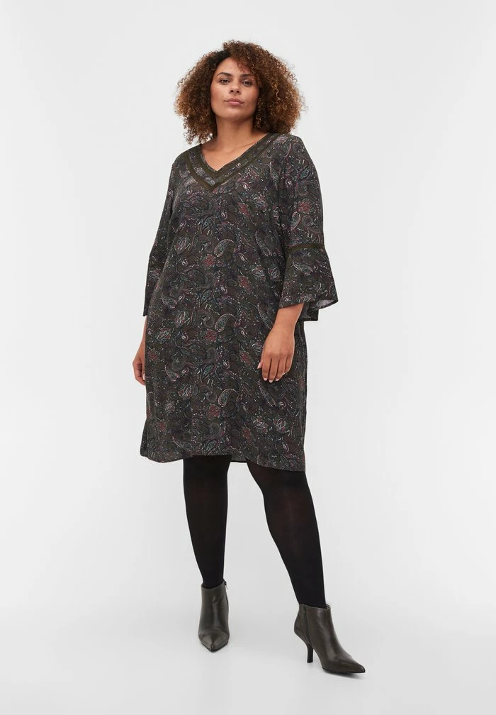 Zizzi Robe De Jour - Green Paisley 2 Zizzi Robe De Jour - Green Paisley – Image 2
