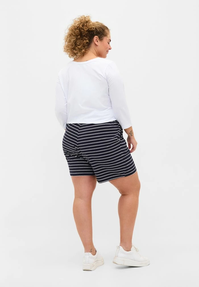 Zizzi MIT TASCHEN - Short - Blue Stripe 3 Zizzi MIT TASCHEN - Short - Blue Stripe – Image 3