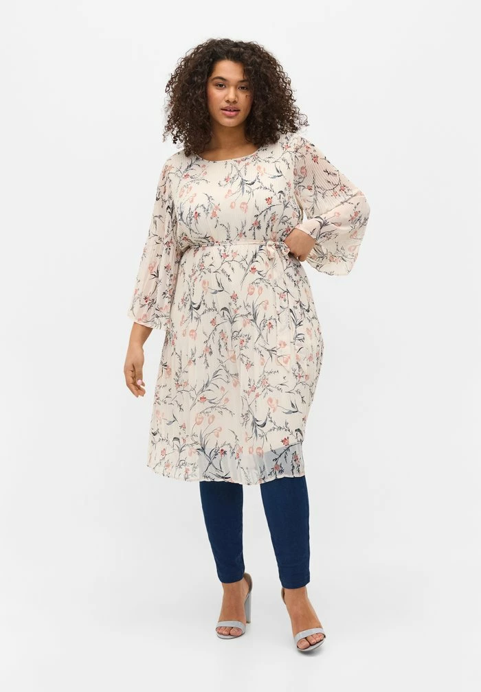 Zizzi Robe De Jour - Beige 2 Zizzi Robe De Jour - Beige – Image 2