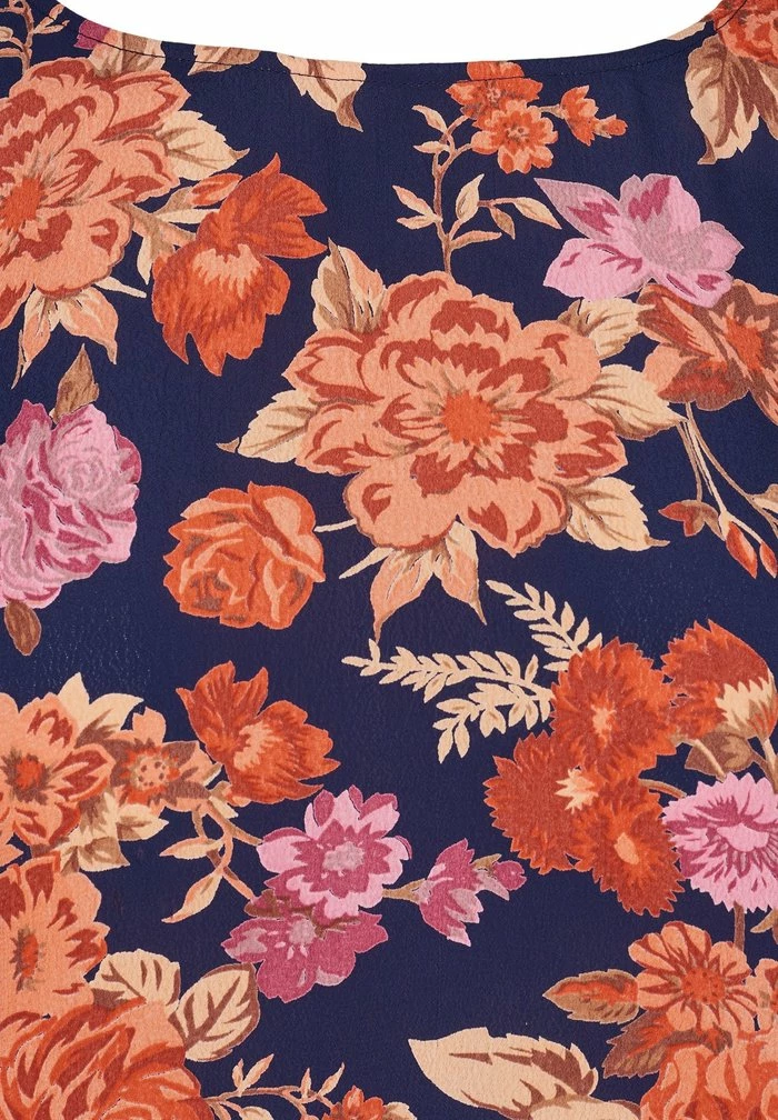 Zizzi BLOMSTRET BLUSE I VISKOSE MED SMOCK - Blouse - Vintage Aop 6 Zizzi BLOMSTRET BLUSE I VISKOSE MED SMOCK - Blouse - Vintage Aop – Image 6